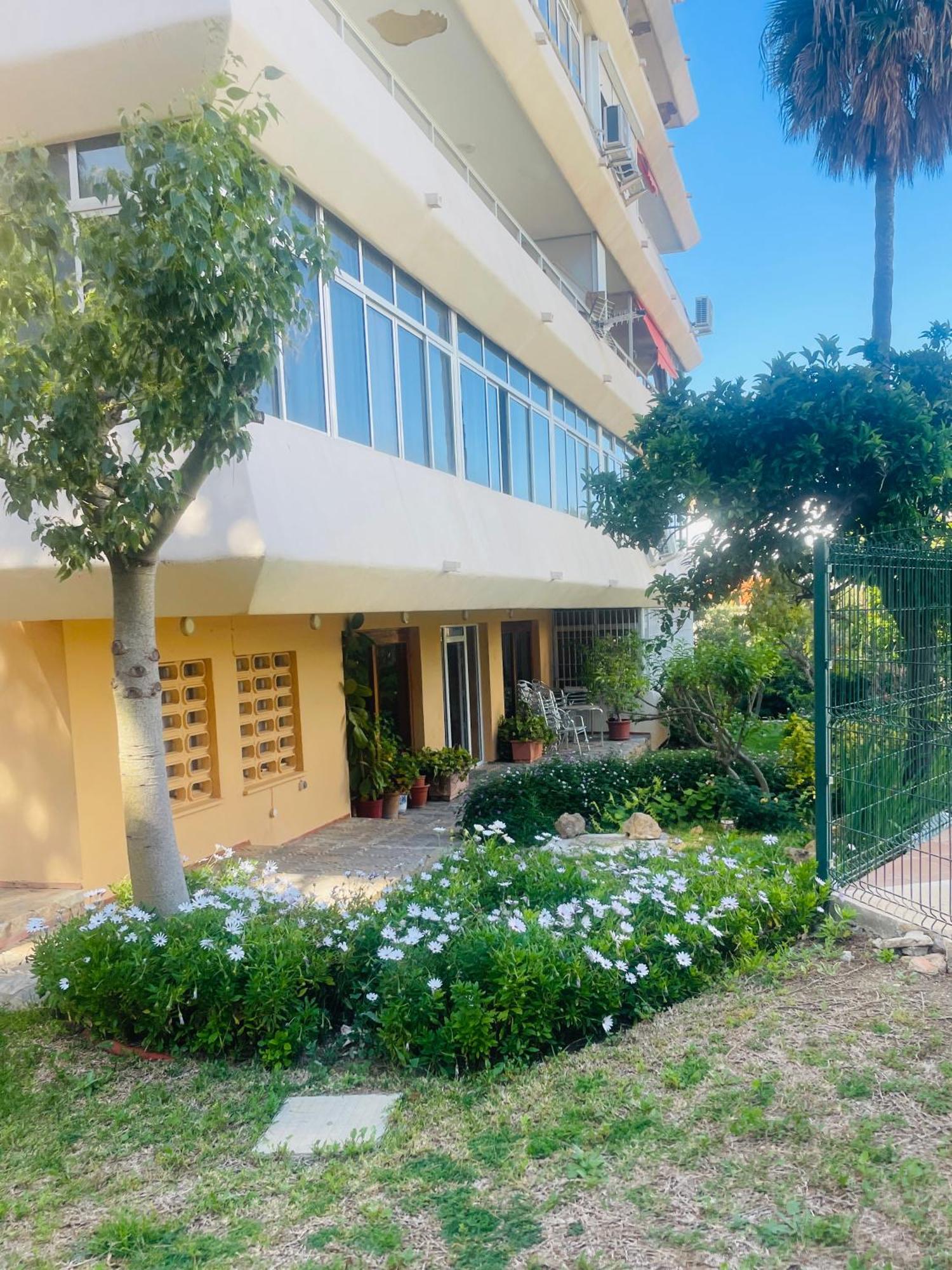 Estudio Nuevo Y Con Piscina Benalmádena Exterior photo